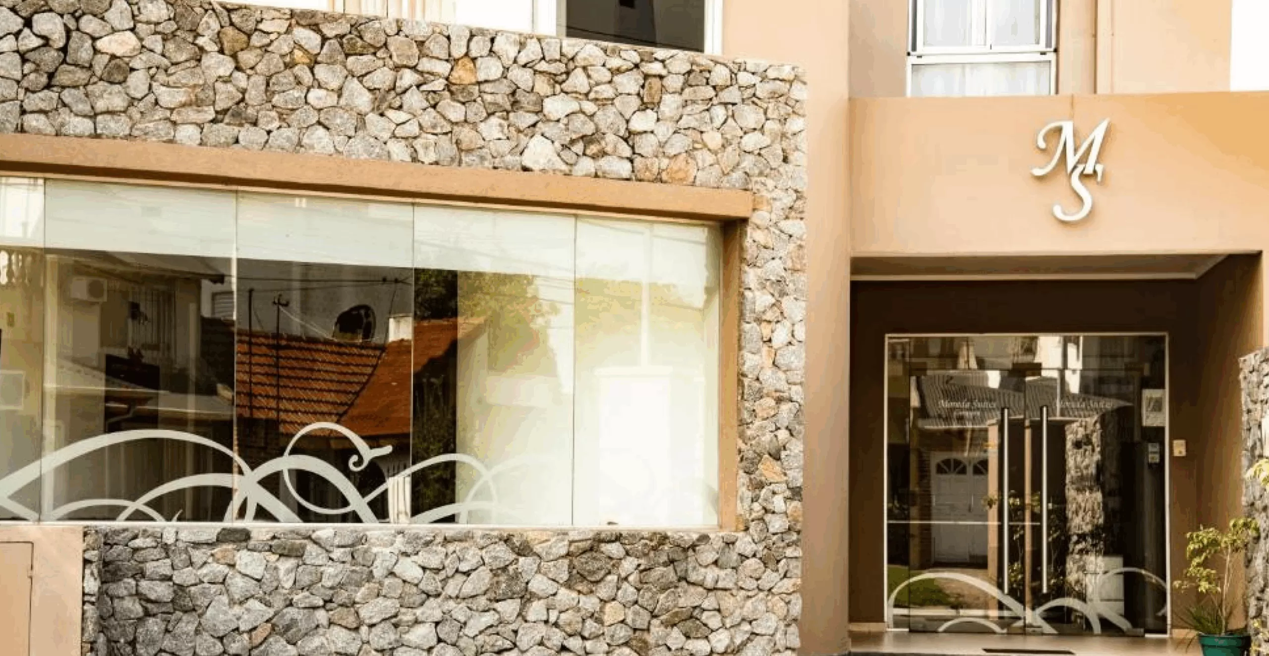 Morada Suites